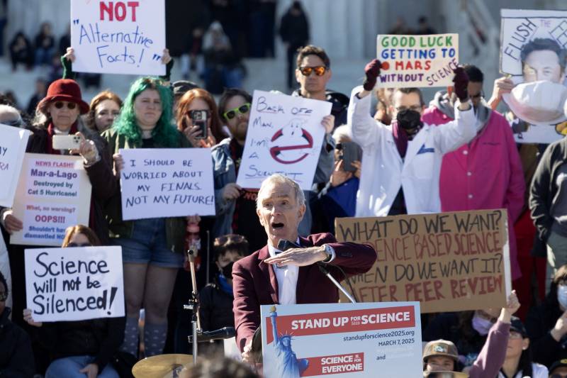 Scientists rally in US cities to protest Trump cuts