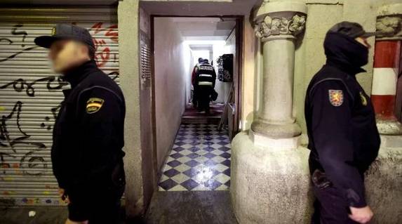 10 Pakistanis arrested in Spain on terrorism charges