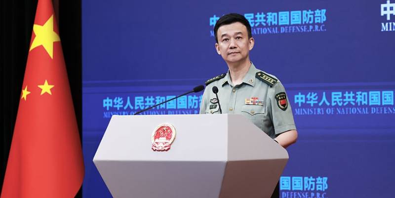 China army says will tighten 'noose' around Taiwan if separatism escalates
