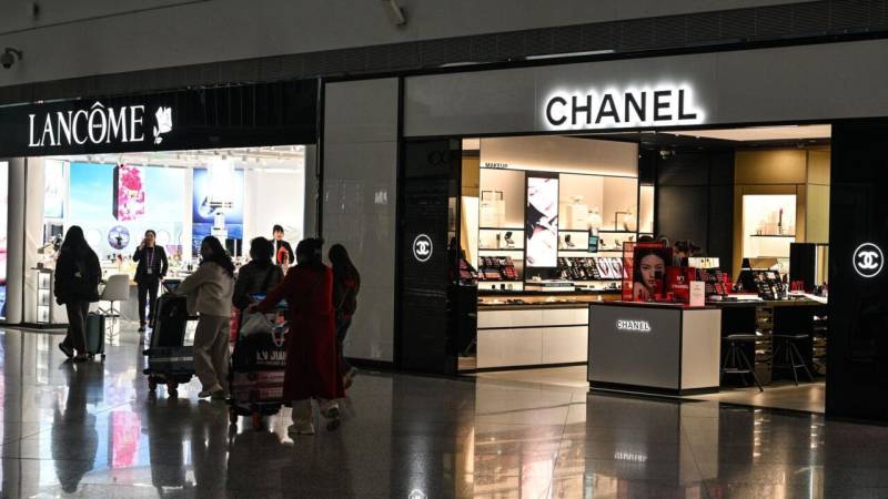 China consumption slump deepens as February prices drop