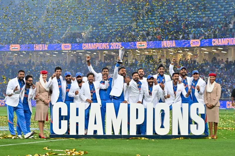 India clinch Champions Trophy by thumping New Zealand 
