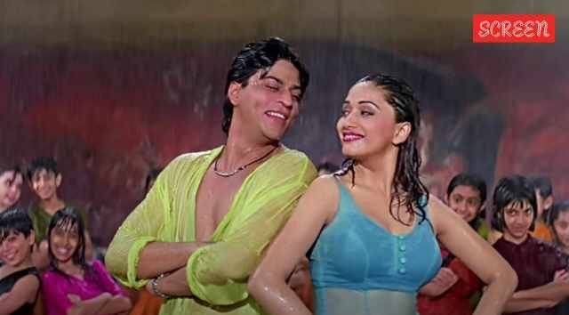 Shah Rukh Khan and Madhuri Dixit dance to 'Dil To Pagal Hai' on IIFA stage