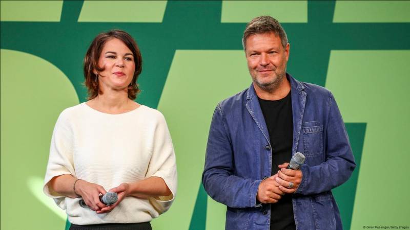 Greens cast doubt over Germany's defence spending plans
