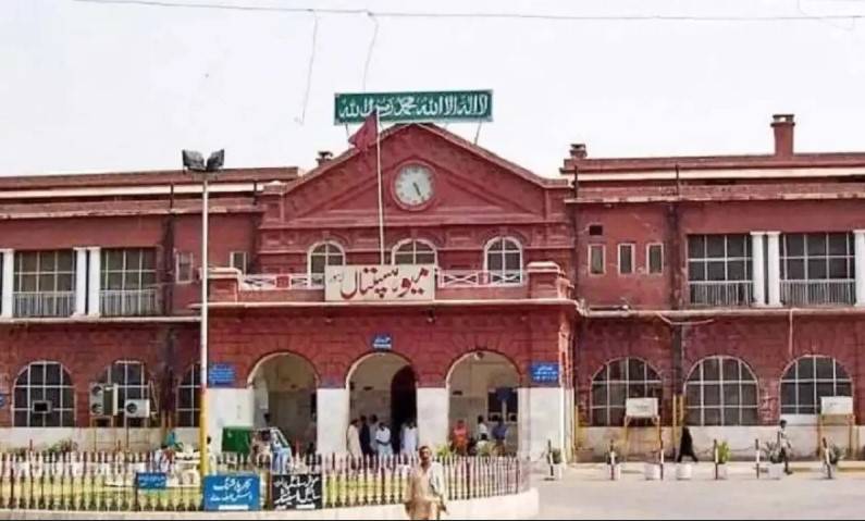Two patients die, many critical after use of substandard injections in Lahore hospital