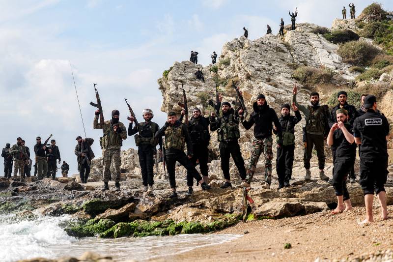 Syria security forces, allies kill 973 civilians since March 6