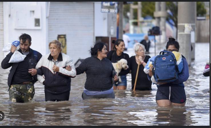 Argentina declares national mourning as flood death toll hits 16