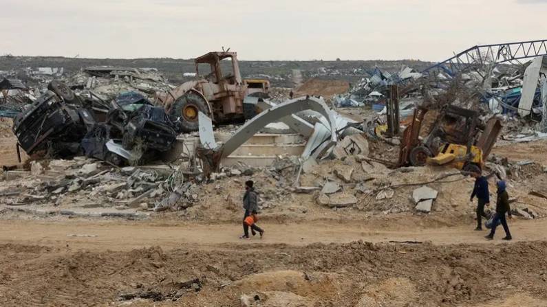 Israeli air strike kills four citizens in Gaza