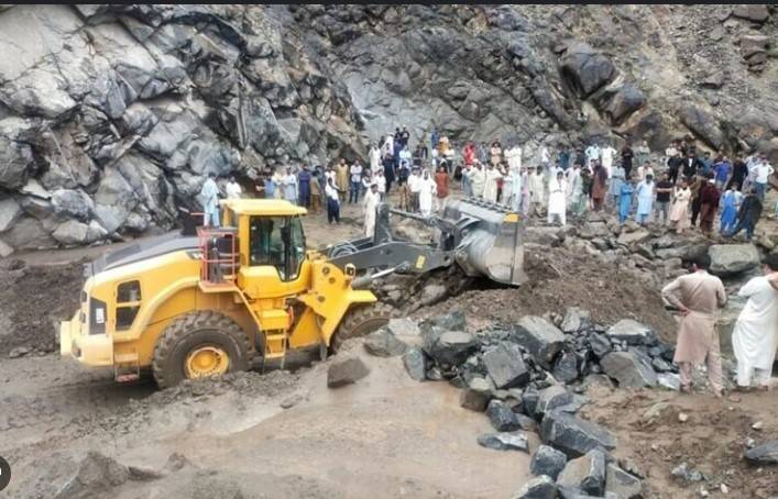 PM Shehbaz orders immediate reopening of Karakoram Highway