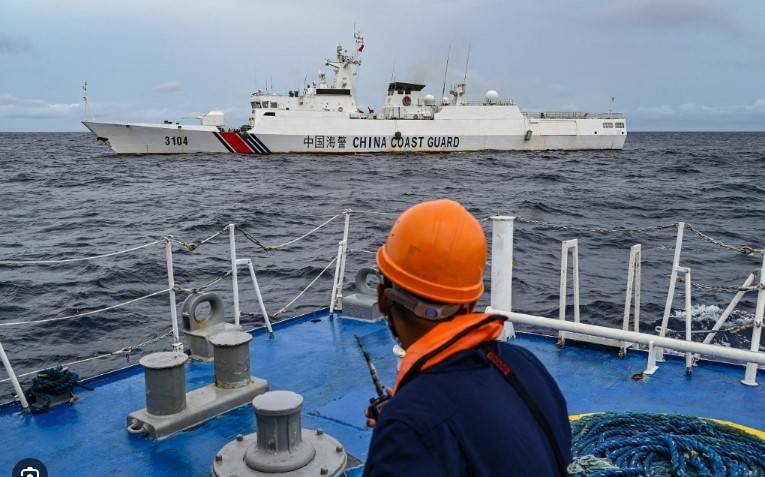 Beijing warns UK against 'provoking tensions' over South China Sea