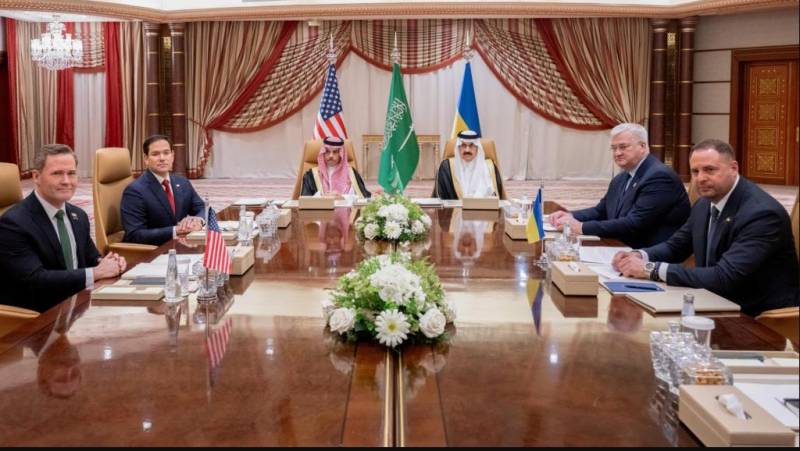 Ukraine backs US proposal for 30-day ceasefire in war with Russia