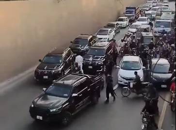 Viral video shows private guards firing shots, beat man on Lahore's Canal Road
