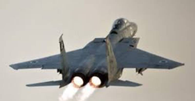 Israel defence minister confirms air strike in Damascus