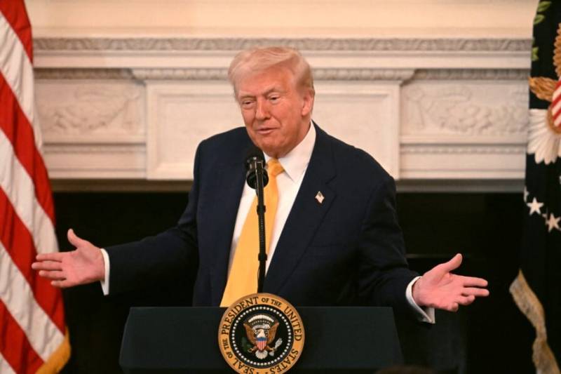 US shutdown threat piles pressure on government hit by Trump cuts