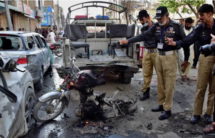 Three blasts in Quetta, cop martyred, seven injured