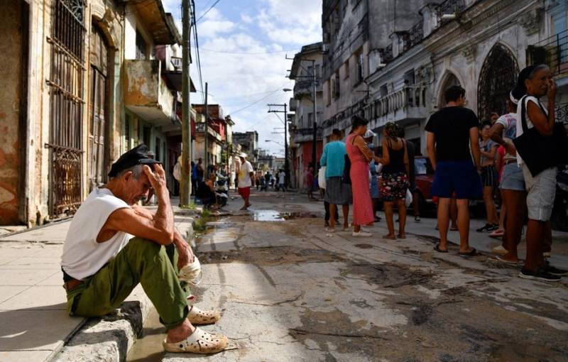 Millions of Cubans spend second night without electricity
