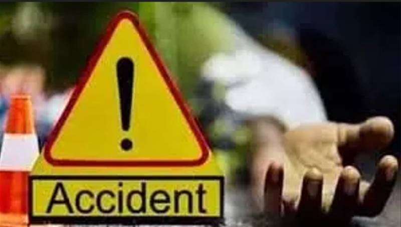 One dead, seven injured in road accident in Kotli