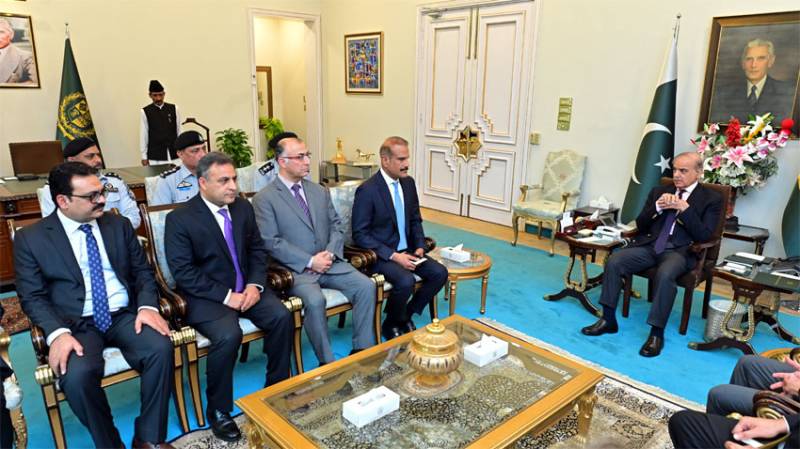 PM directs FIA to intensify operations against human traffickers, smugglers