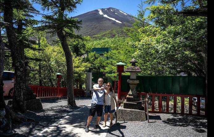 Mount Fuji hikers to be charged $27 on all trails