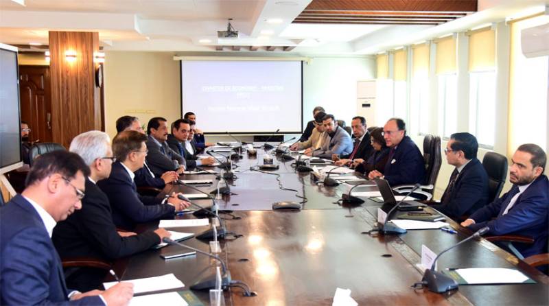 Finance Minister vows to resolve issues of business community
