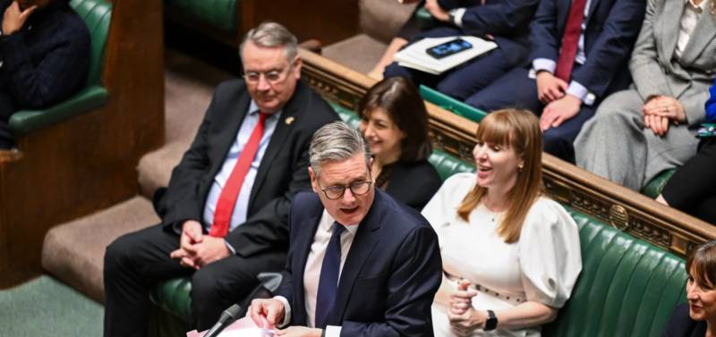 UK govt 'cruelly' cuts disability payments amid tight finances
