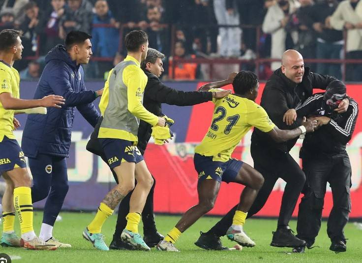 In Turkey, 24 Somali troops hurt after football match brawl