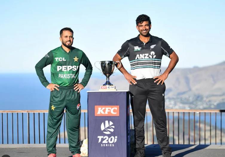 Pakistan team in Mount Maunganui for 4th T20I against Kiwis tomorrow 