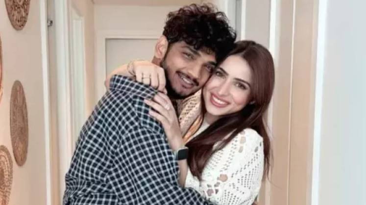 Munawar Faruqui discloses actual reason for secret marriage with Mehzabeen Coatwala