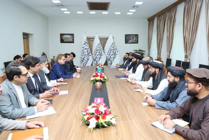 Pakistan envoy Sadiq Khan holds meeting with Afghan FM Muttaqi in Kabul