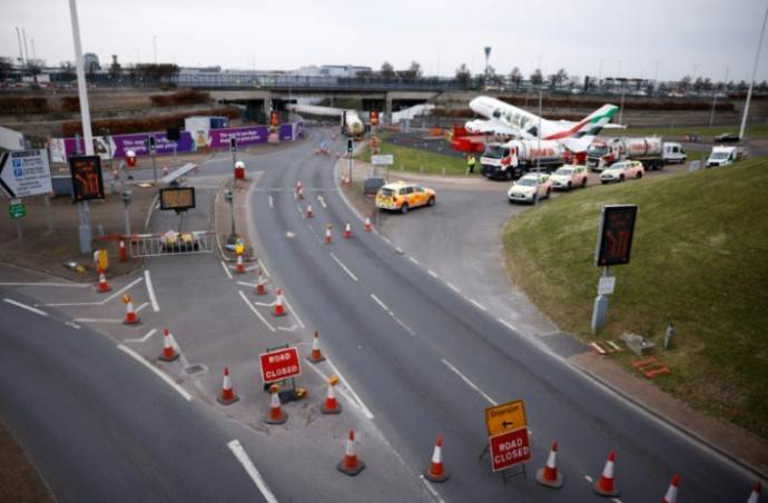 Heathrow Airport 'fully operational' after fire shutdown 