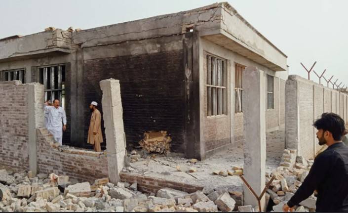 Three killed as grenade lobbed at Parachinar house