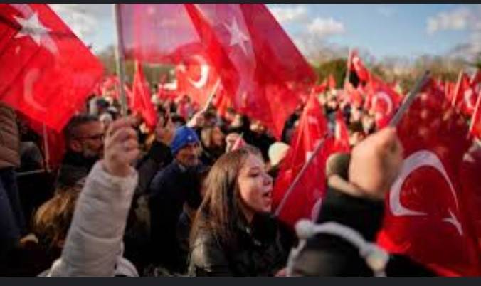 Arrests follow mass protests in defiance of Turkey's Erdogan