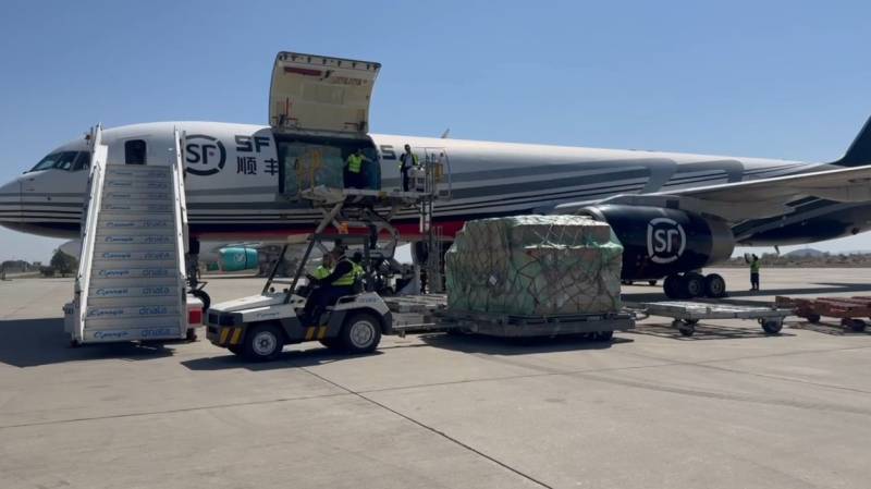 First Chinese cargo flight lands in Islamabad