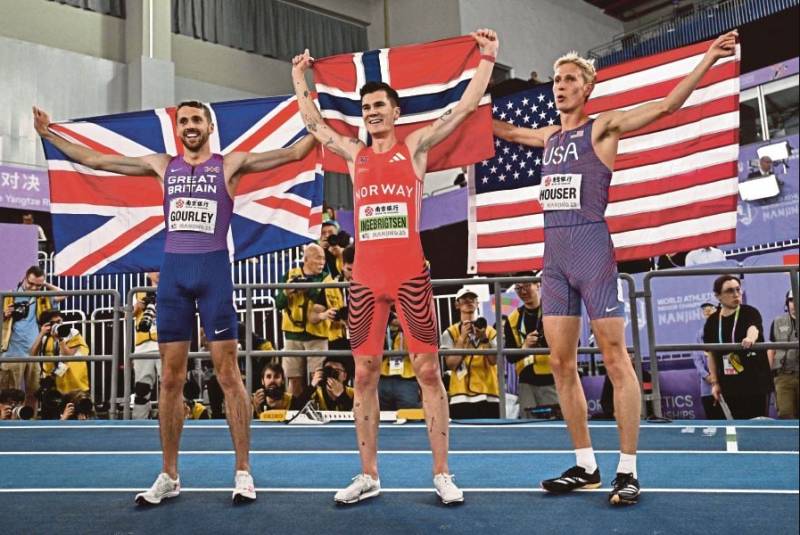 Ingebrigtsen banishes 1,500m demons for rare world indoor double
