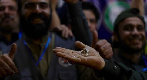 Iraqis find Ramadan joy in centuries-old ring game