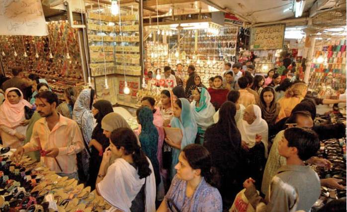 Shopping frenzy grips Pakistan as Eid approaches