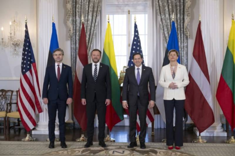 On US visit, Estonia warns of Putin 'upper hand' through talks