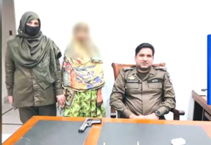 Girl shoots father dead for resisting her love marriage