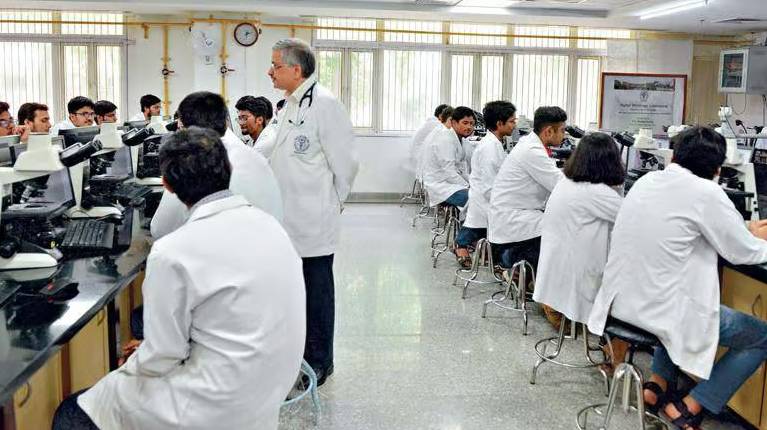 UHS to revamp curricula of 60 postgraduate clinical programs with competency-based training