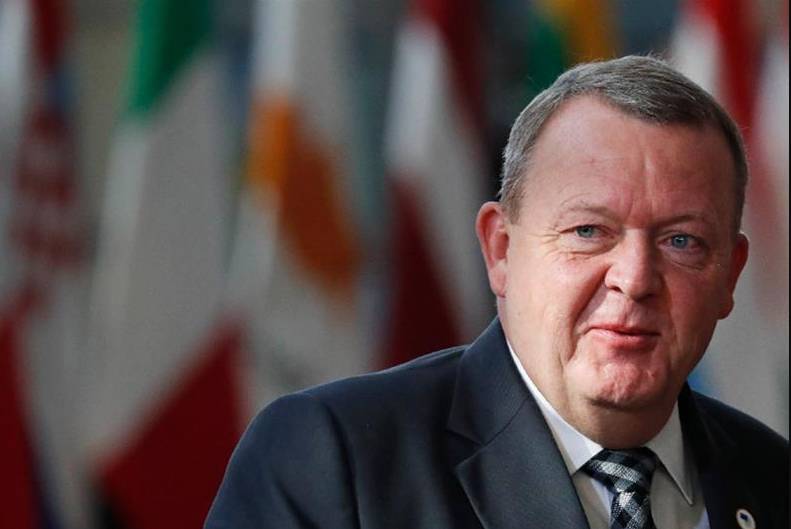 Denmark welcomes US limiting Greenland visit to military base