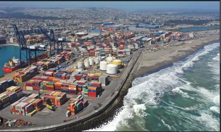 Rising seas test defences of South American ports