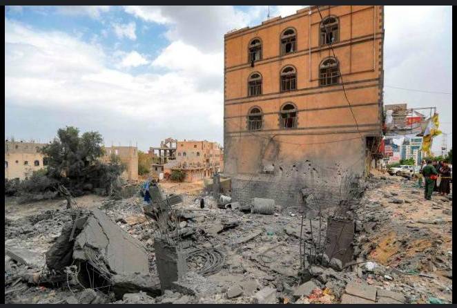 Huthis say US warplanes carried out 17 strikes in Yemen