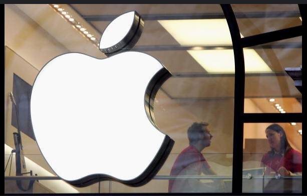 Apple boss hails 'next generation of developers' on China visit