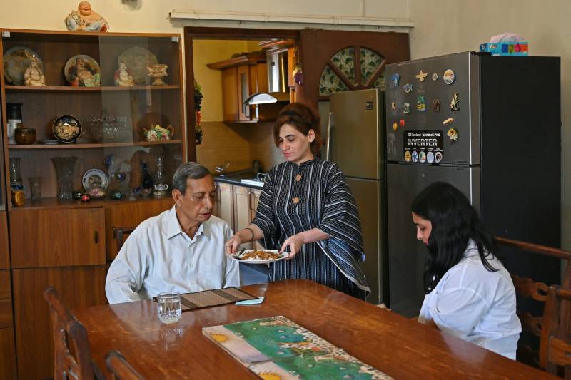 Pakistan's Parsi community dwindles as young migrate