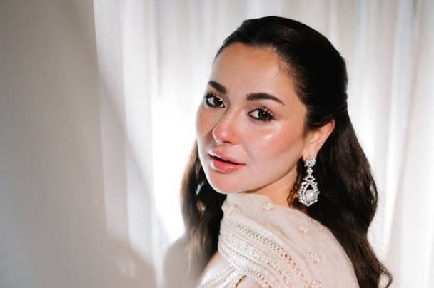 Hania Aamir gets hate for the very first time, But why?