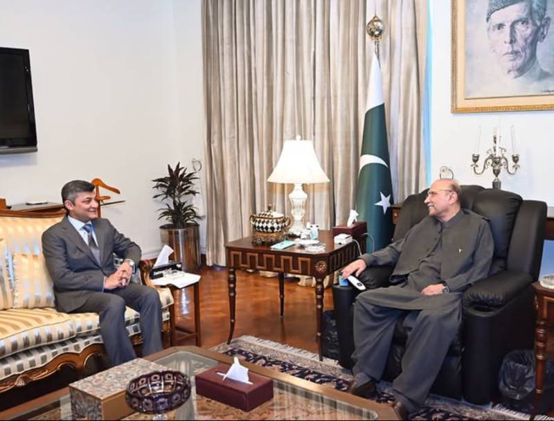 President Zardari holds meetings with ambassadors designate
