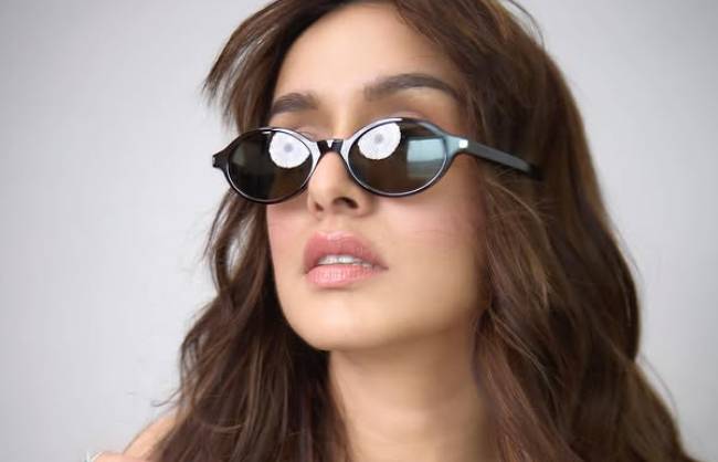 Shraddha Kapoor channels inner ‘Raja Babu’ 