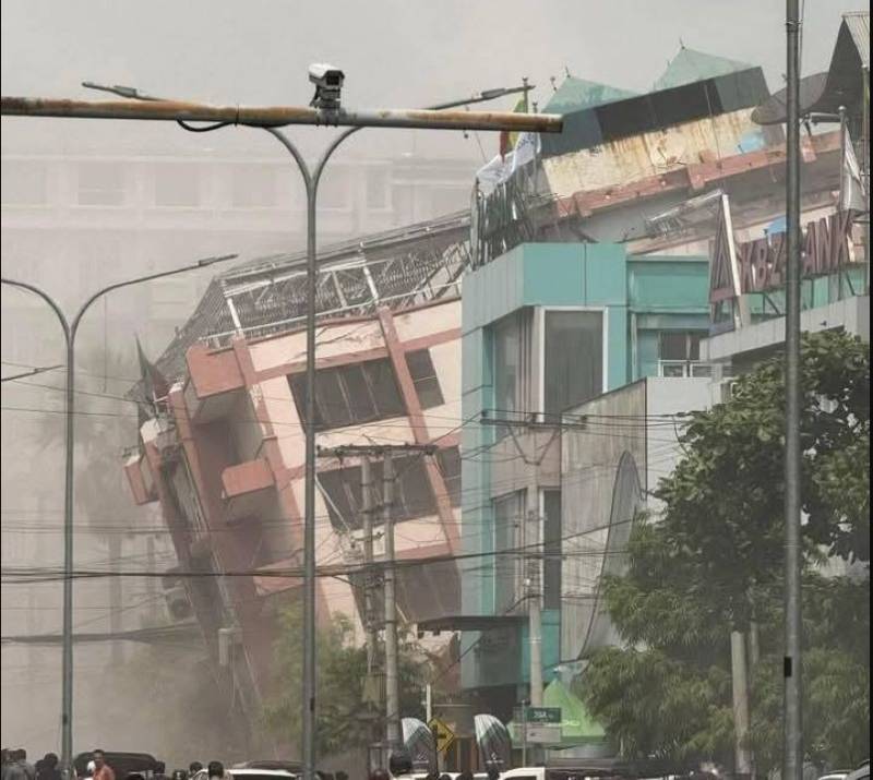 Myanmar quake toll passes 1,600 as rescuers dig for survivors
