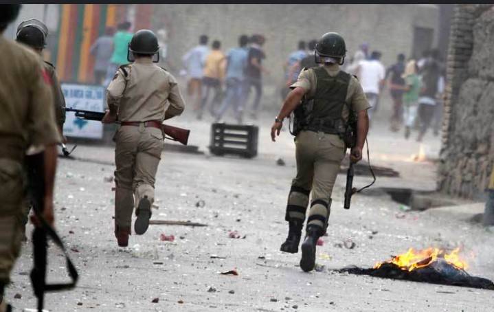 Four Indian troops, two fighters killed in Occpied Kashmir clash