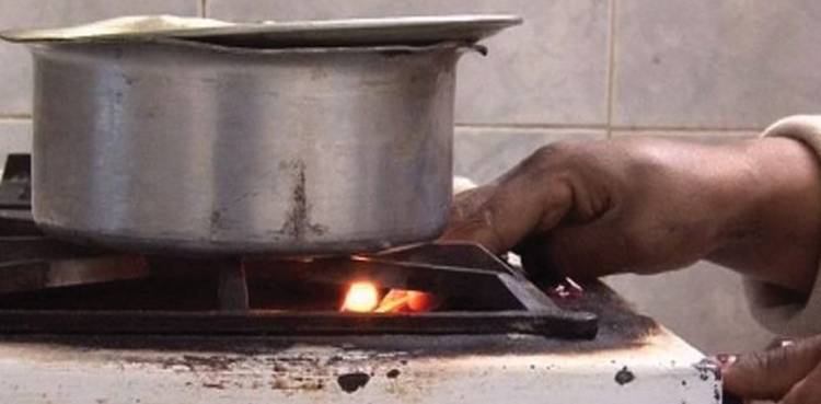 Consumers outraged as gas load shedding ruins Eid festivities 