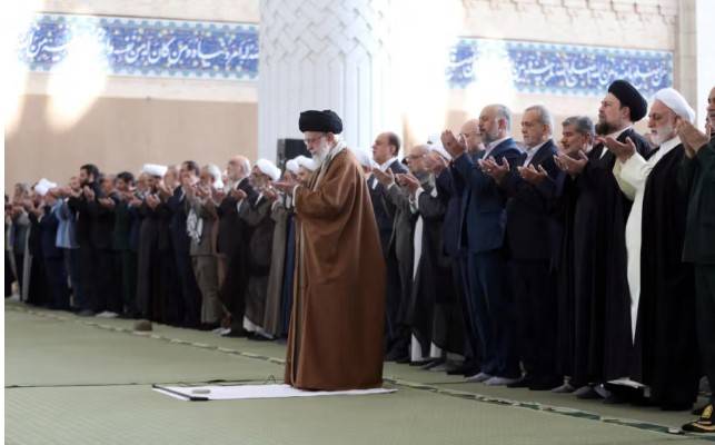 Khamenei warns of strong blow if Trump acts on bombing threat